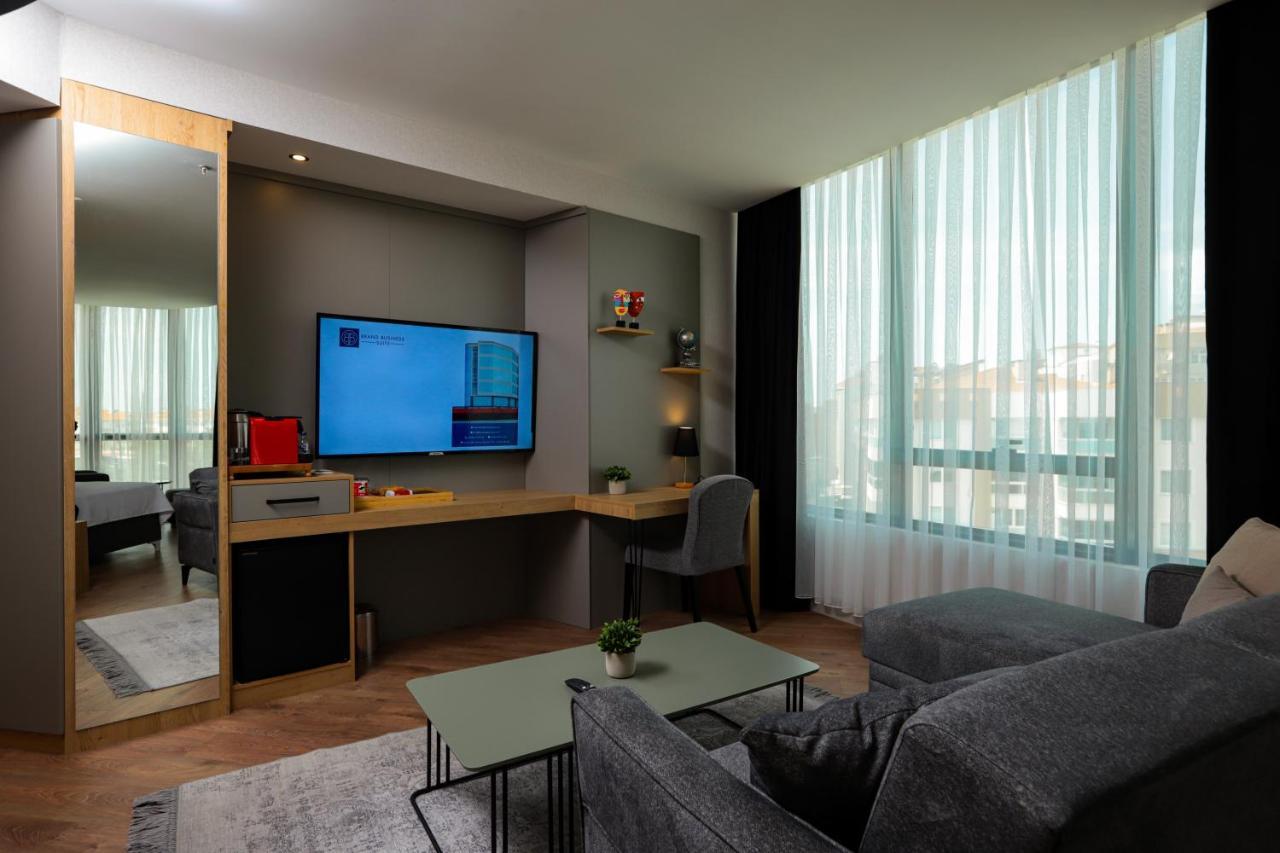 Brand Business Hotel Çorlu Kültér fotó